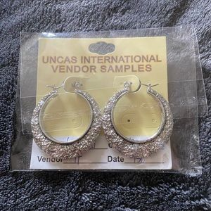 NWOT Silver hoop earrings